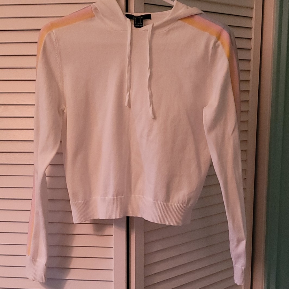 Forever 21 sweater/sweatshirt
